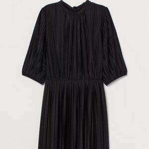 H & M BLACK PLEATED MIDI DRESS SIZE SMALL